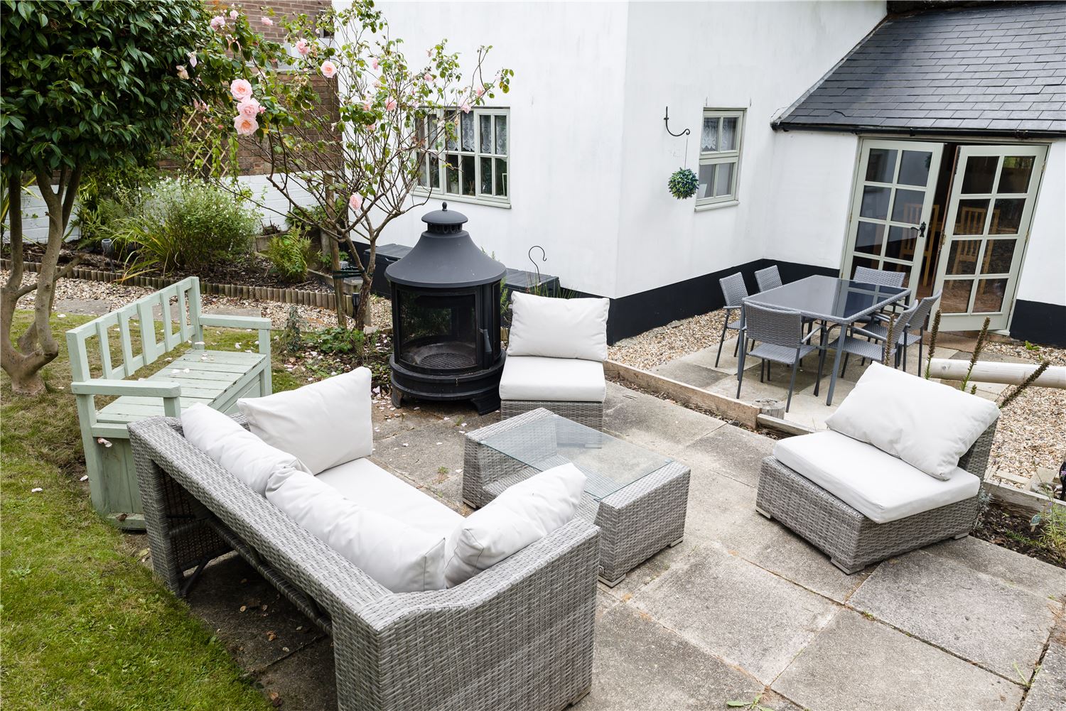 Fantastic Al Fresco space for the whole family